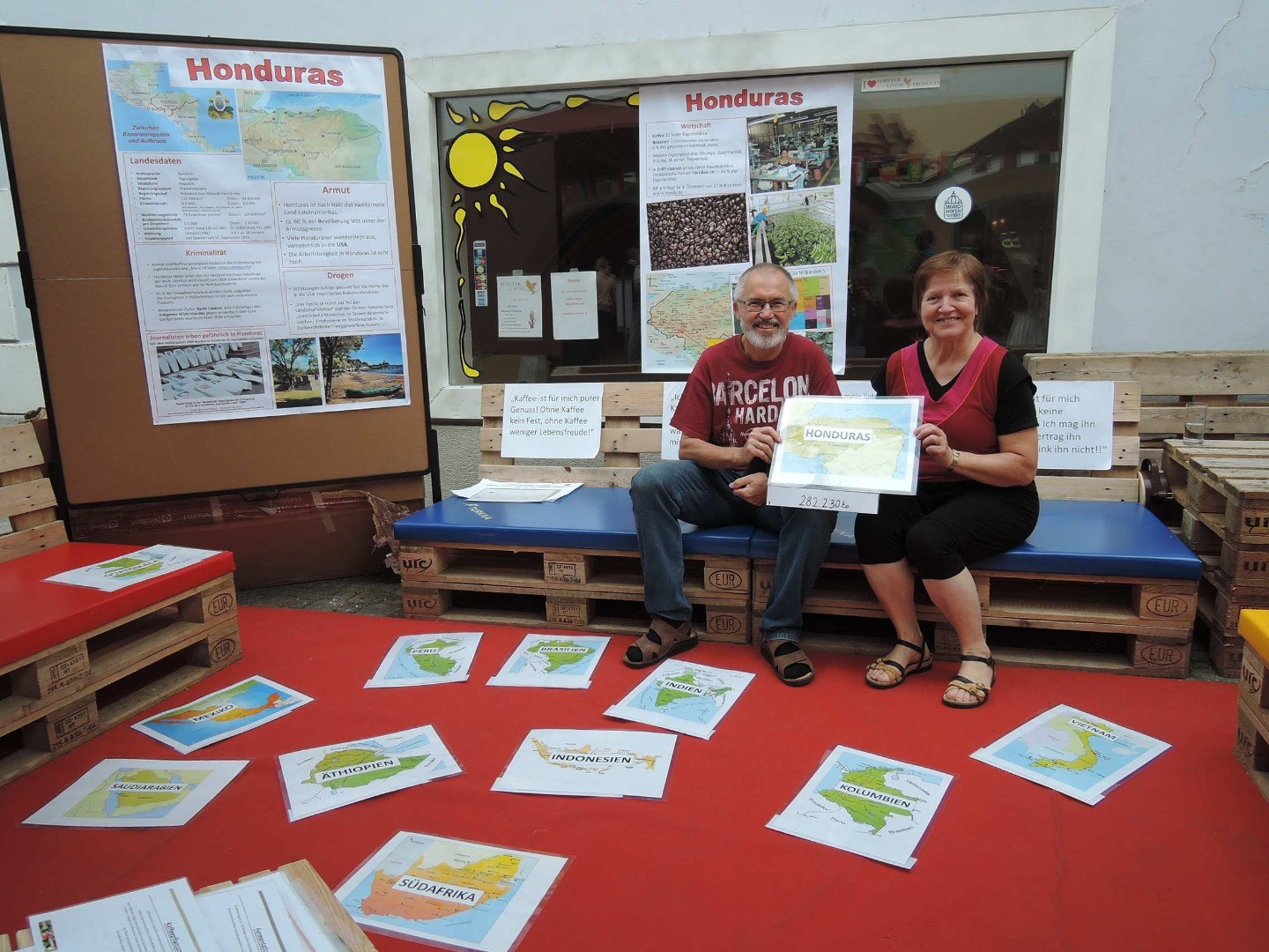 Anna Raab und Edi Beer mit Adelanteworkshop.JPG