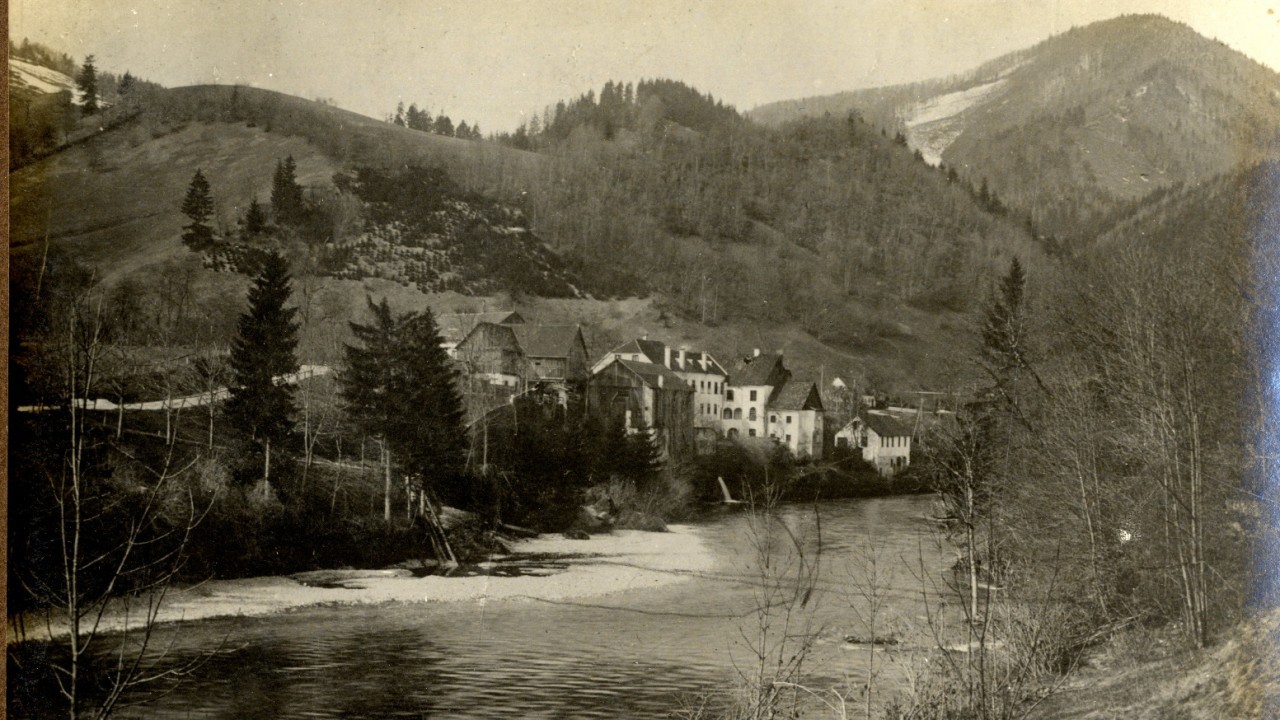 1921 04 Ybbsfluss vor Inangriffnahme der Bauarbeiten.jpg