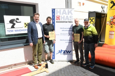 2022_05_Ehrenzeichen Übergabe_LSV .JPG