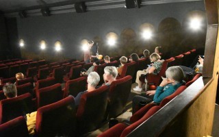 Filmbühne Kinosaal Sitzreihen