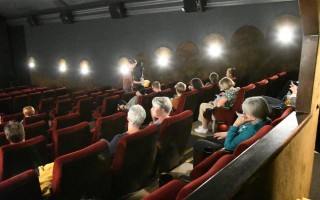 Filmbühne Kinosaal Sitzreihen