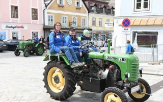 grüner Traktor