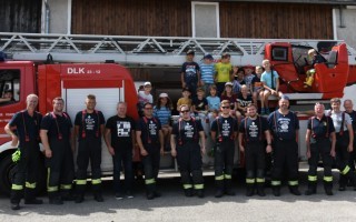 Gruppenfoto Ferien Aktiv Feuerwehr
