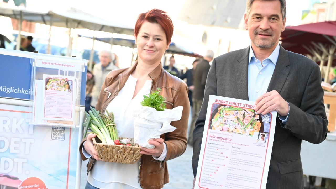 Christa Haltrich und Bürgermeister Werner Krammer