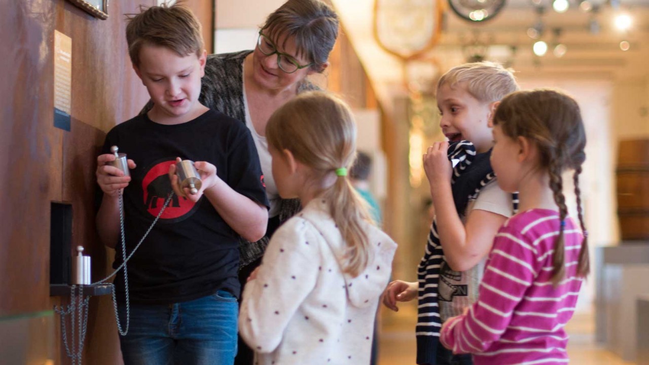 Kachelbild_5-Elemente-Museum_WY-Schloss-Museum-Kinder_2634-