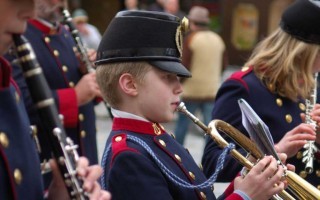 Headerbild_breit_musikkapelle-kinder.jpg